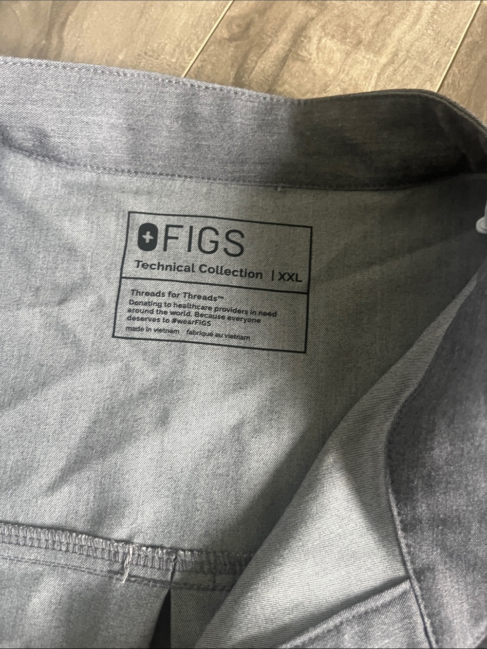 FIGS Oversize Rafaela Scrub Top NWT - Picture 7 of 9